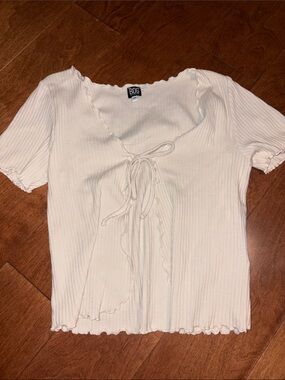 URBAN FRONT TIE CARDIGAN TOP